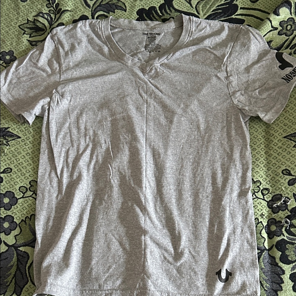 True Religion Light Gray Men's Short Sleeve Tee